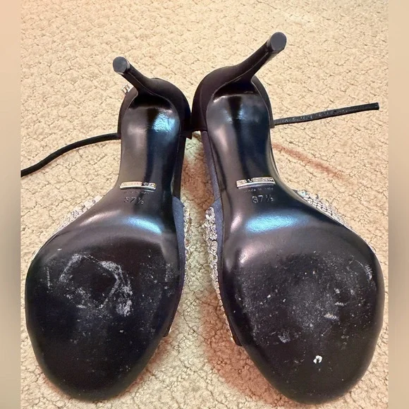 Gucci Ilse Black Satin and Crystal Women's Heels - Picture 6 of 7